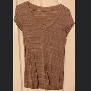 V-neck tee